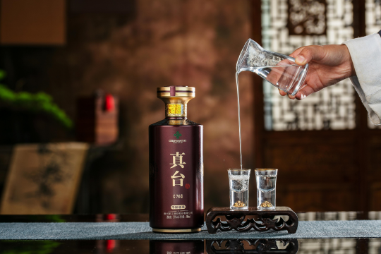 真臺酒